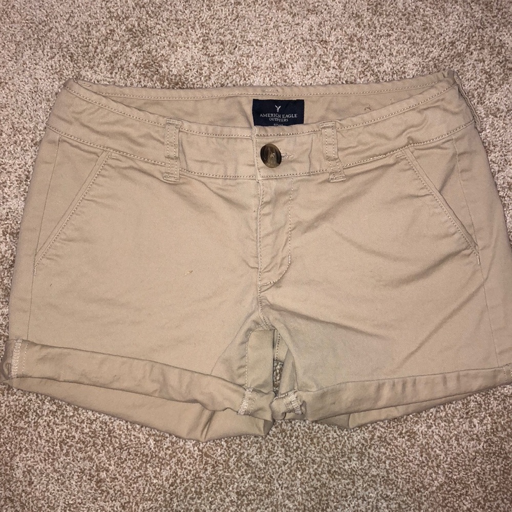 American Eagle Midi Khaki Shorts